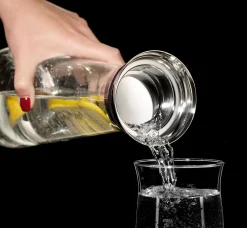 Online Karaffe Nio | 1 Liter | mit Deckel Karaffe