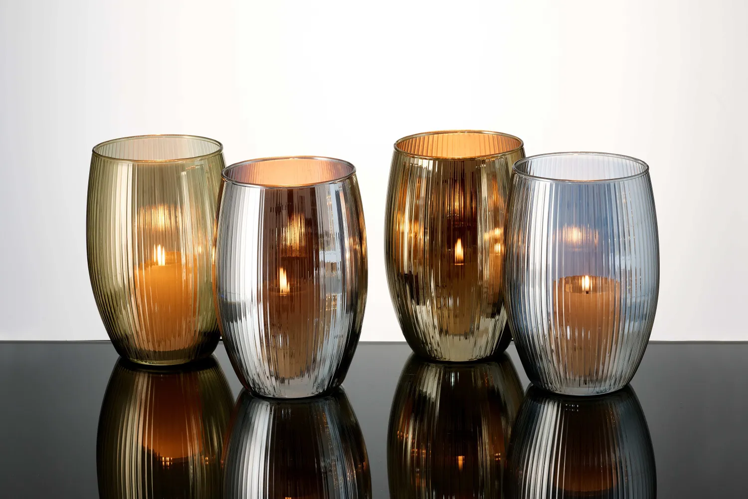 Sale Windlicht Elysia | 14 x 14 x 20 cm | gold glänzend Windlicht